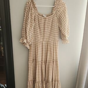 Ivy City Co Beige Check Midi Dress
